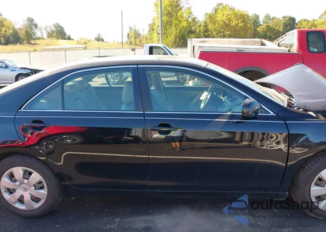 2009 Toyota Camry Se/Le/Xle z USA, uszkodzony, nr VIN 4T4BE46K59R048143